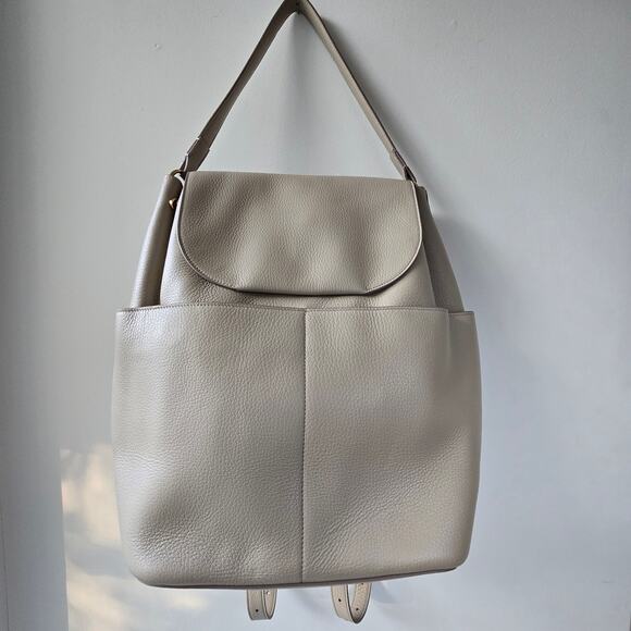 Cuyana 13" Pebbled Leather Stone Beige Laptop Backpack Work Travel - Picture 6 of 15